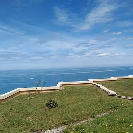 Location Vue Du Samedi Au Samedi, Clim, Parking, Piscine,